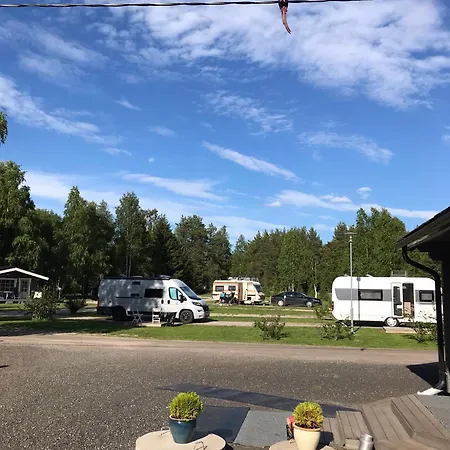 キャンプ場 Arctic Finland 3*