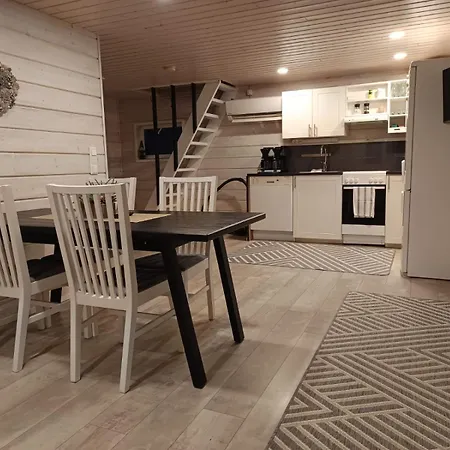 Arctic Finland مكان تخييم 3*