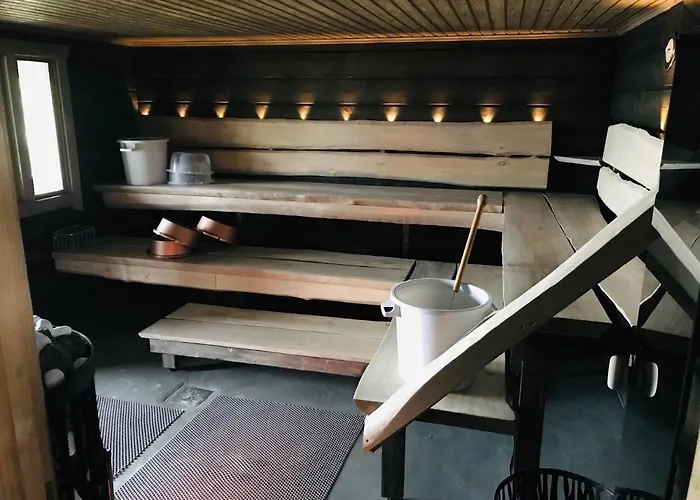 Arctic Camping Кемпинг Пелло