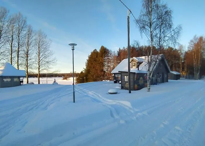 Arctic Camping Кемпинг Пелло